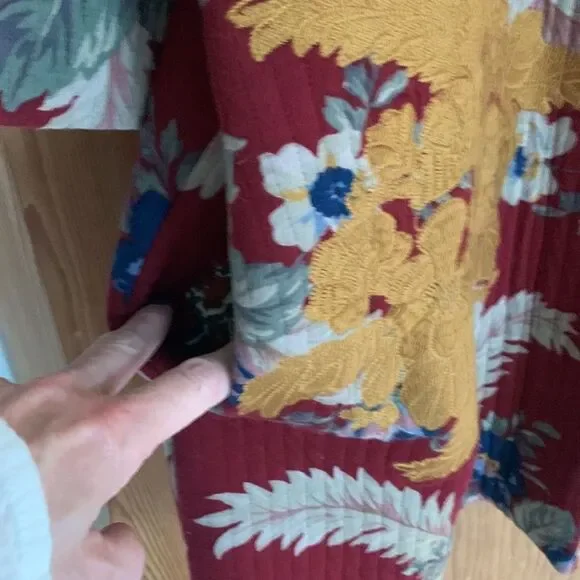 Uncle Frank maroon quilted gold floral appliqué buttoned coat - Picture 6 of 9